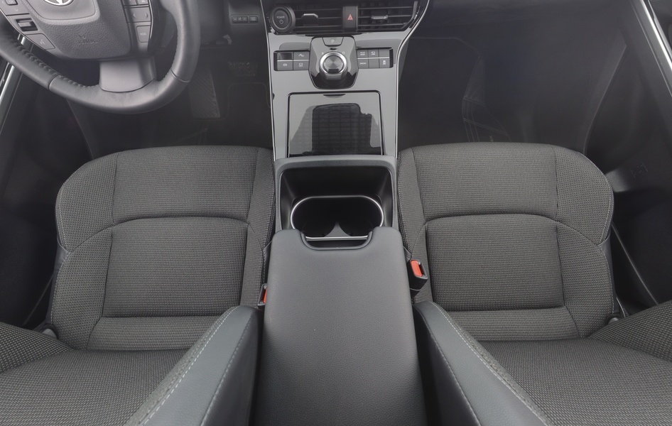 Toyota bZ4X vaihtoauto