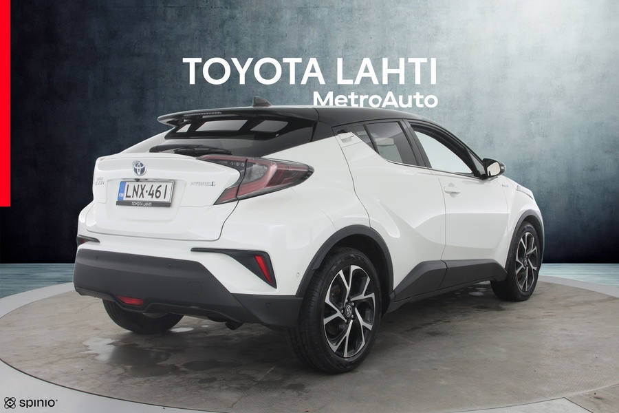 Toyota C-HR vaihtoauto