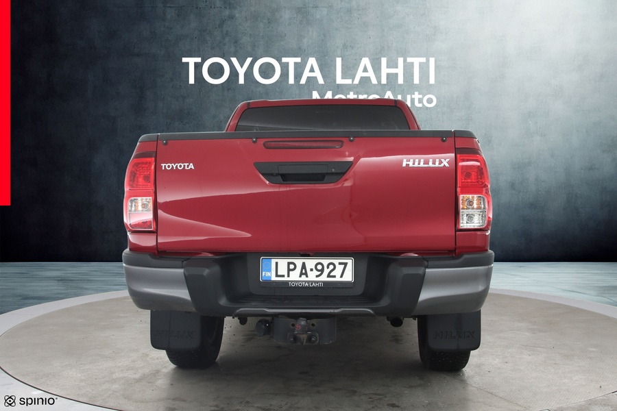 Toyota Hilux vaihtoauto