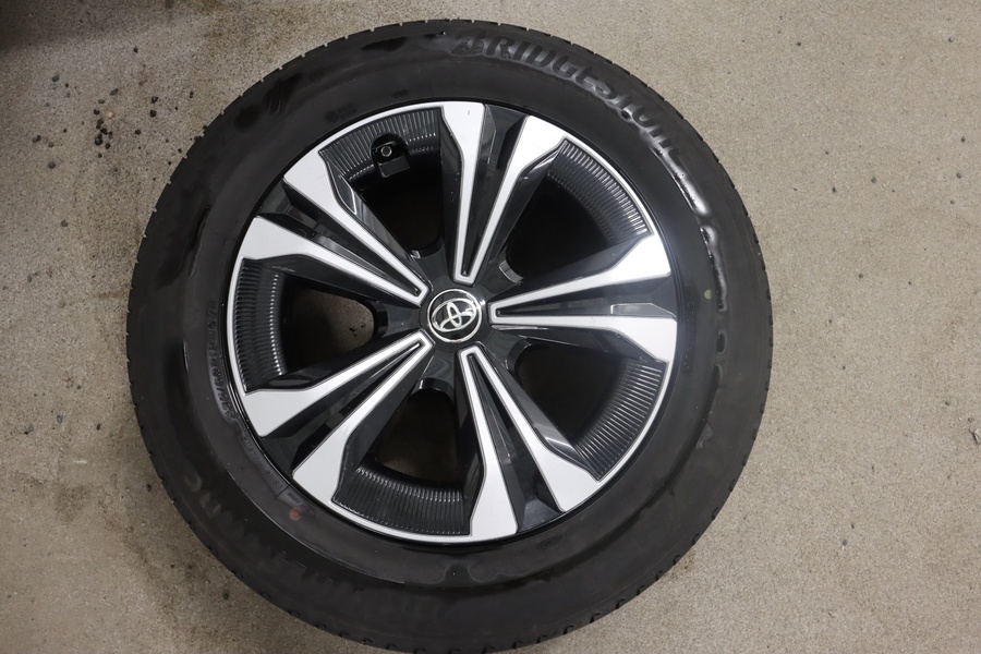 Toyota bZ4X vaihtoauto