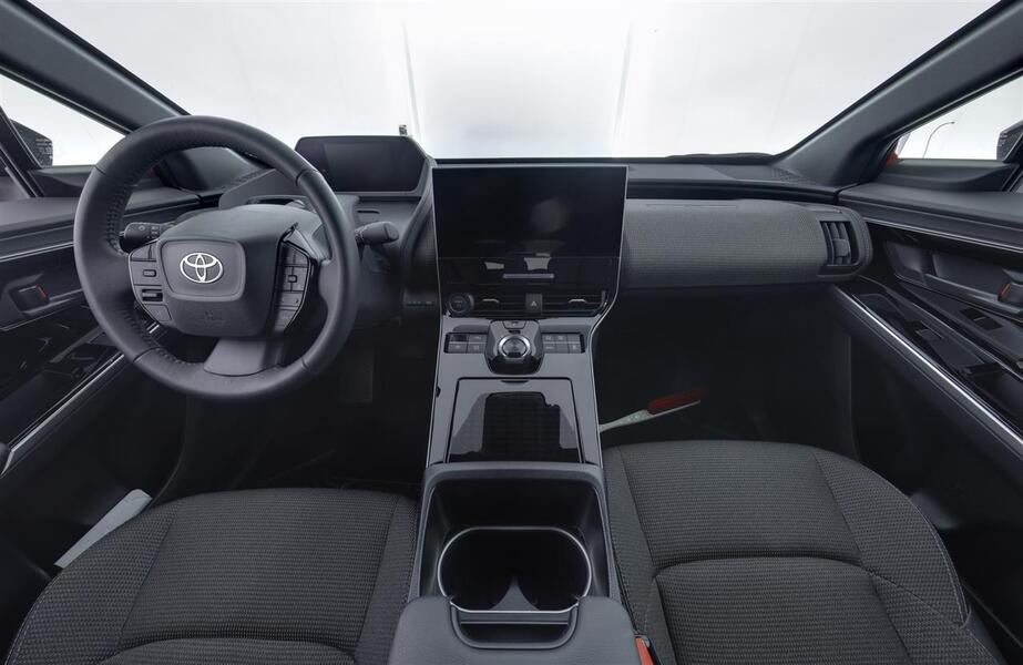 Toyota bZ4X vaihtoauto