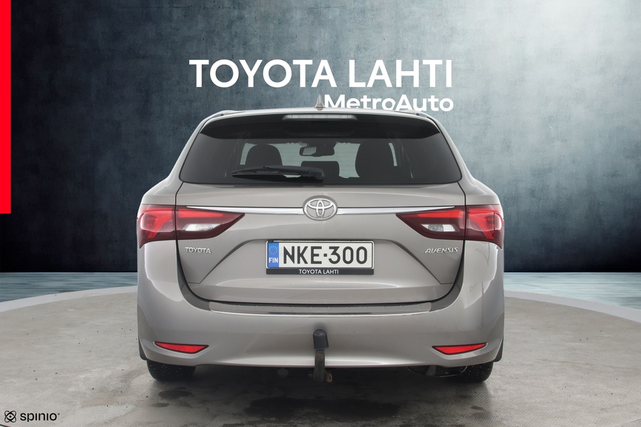 Toyota Avensis vaihtoauto