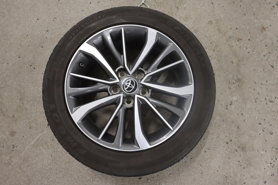 Toyota Avensis vaihtoauto