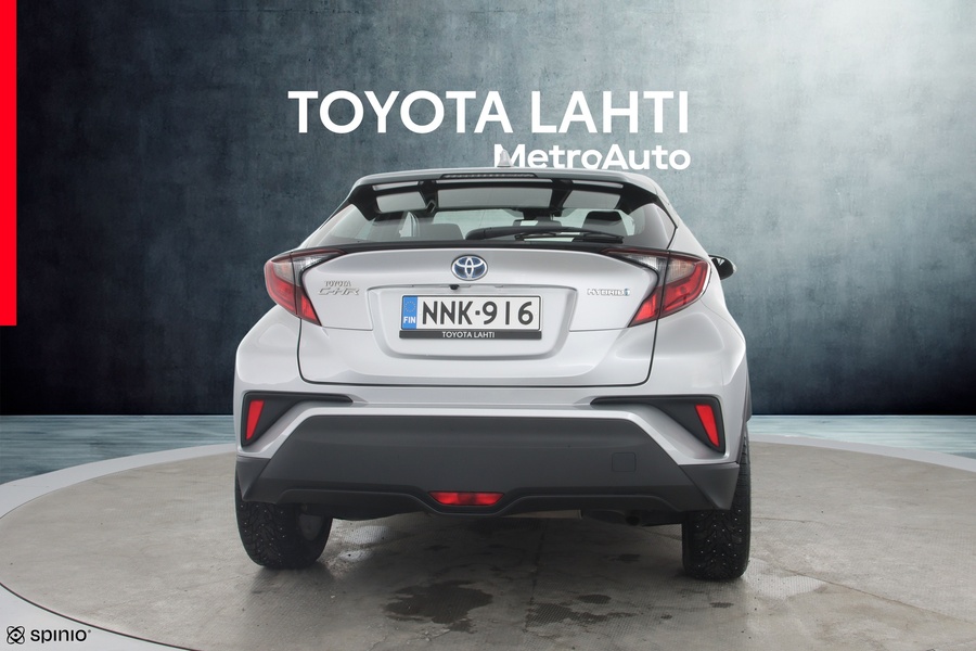 Toyota C-HR vaihtoauto