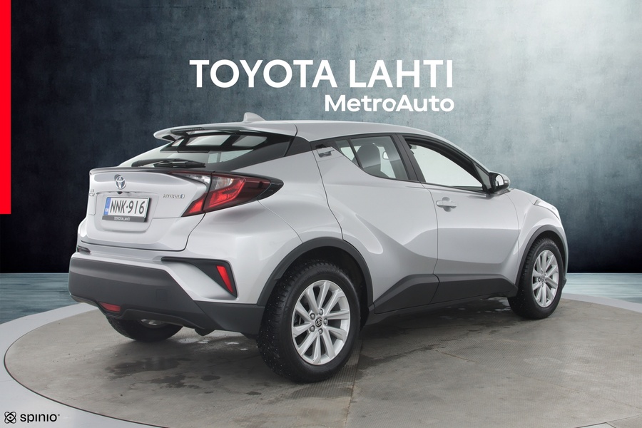 Toyota C-HR vaihtoauto