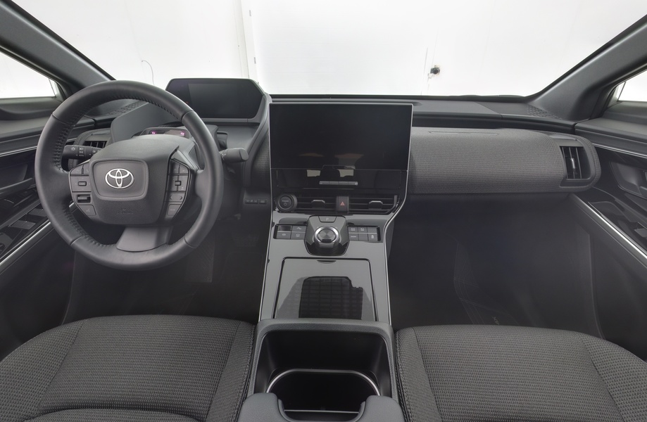 Toyota bZ4X vaihtoauto