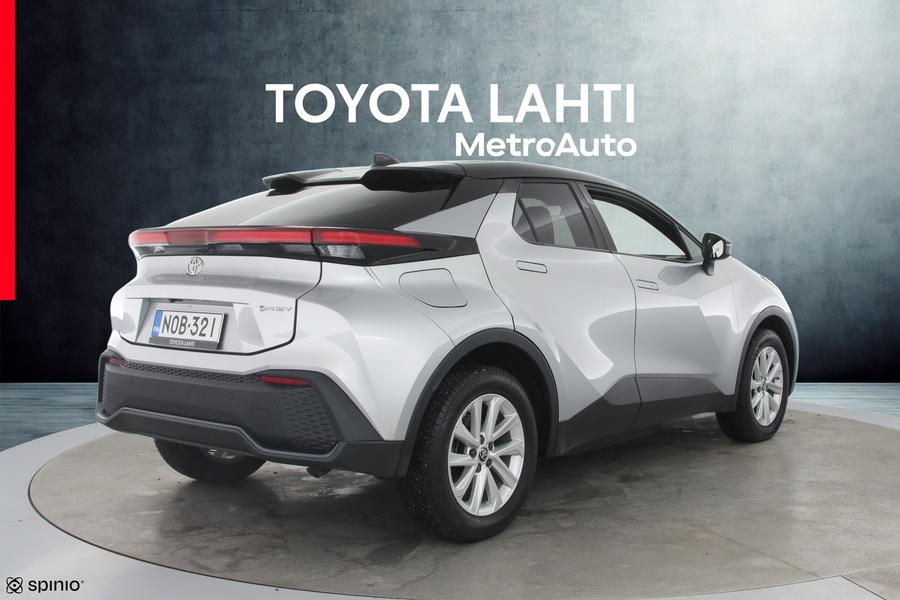 Toyota C-HR vaihtoauto