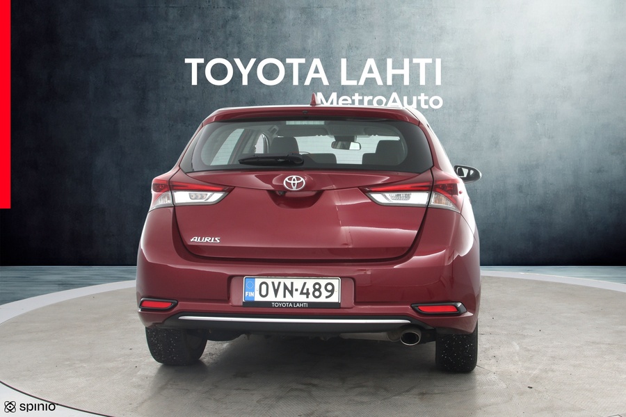 Toyota Auris vaihtoauto