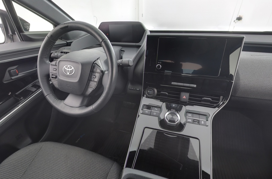 Toyota bZ4X vaihtoauto