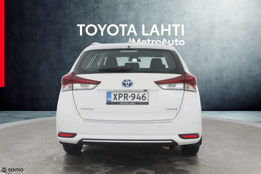 Toyota Auris vaihtoauto