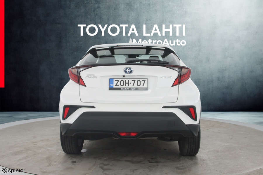 Toyota C-HR vaihtoauto