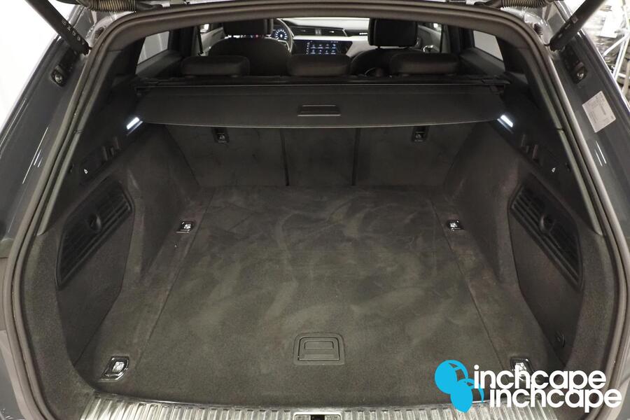 Audi Q8 e-tron vaihtoauto