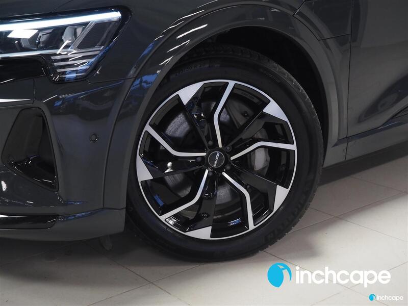 Audi Q8 e-tron vaihtoauto