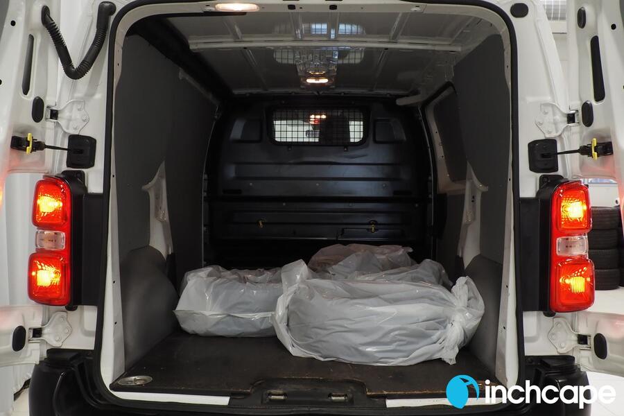 Peugeot e-Expert vaihtoauto