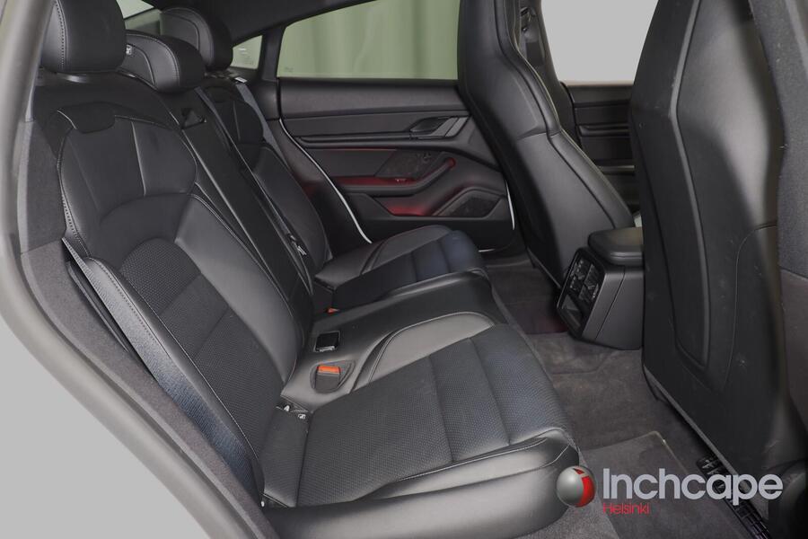 Porsche Taycan vaihtoauto