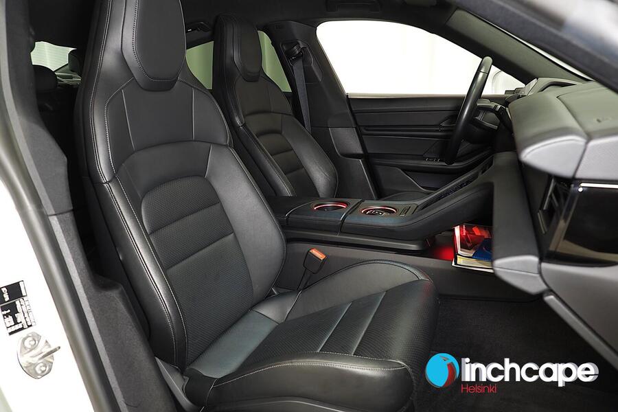 Porsche Taycan vaihtoauto