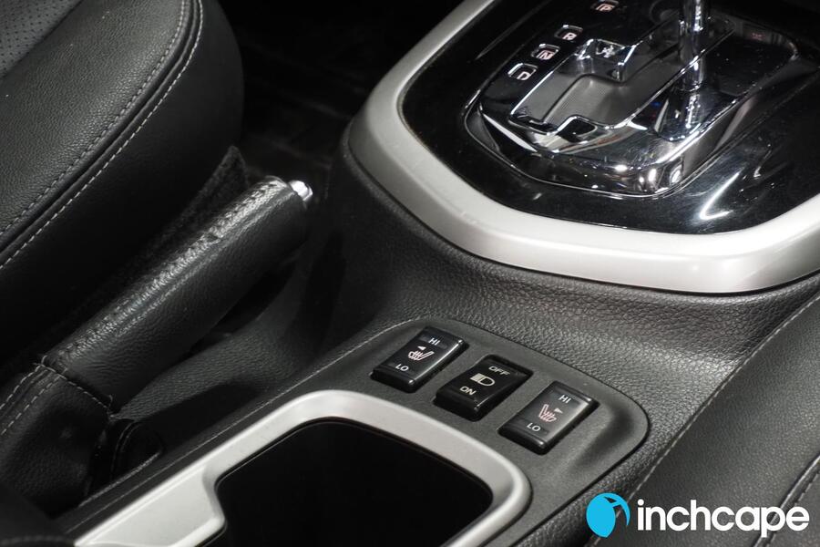 Nissan Navara vaihtoauto