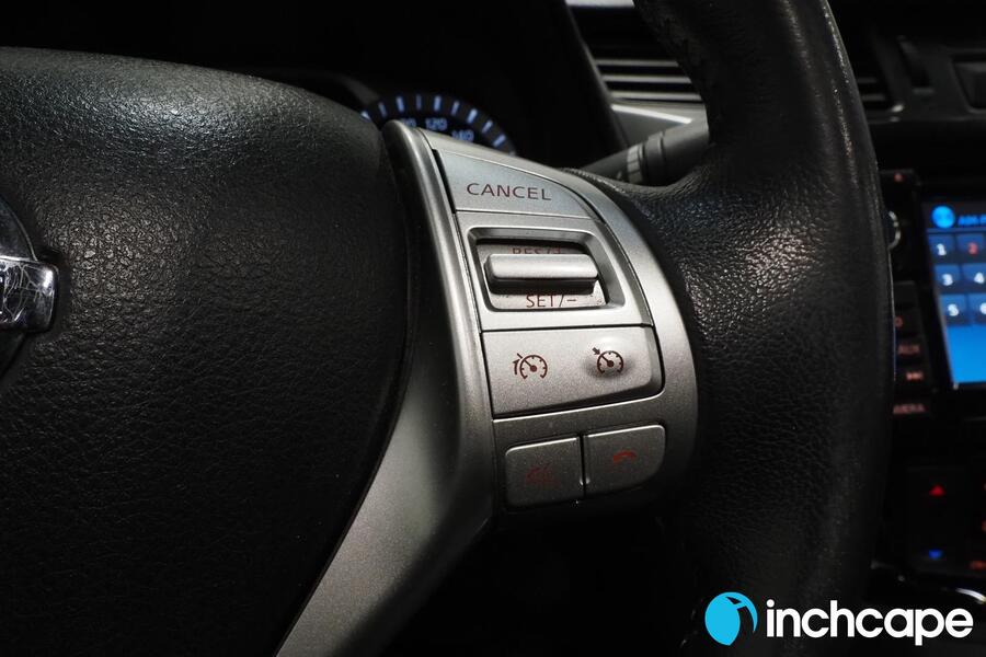 Nissan Navara vaihtoauto