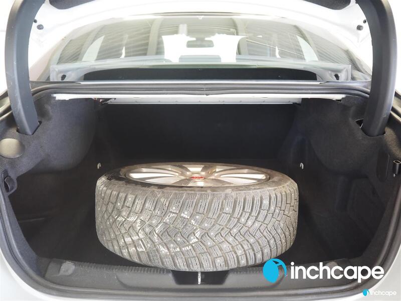 Jaguar XE vaihtoauto