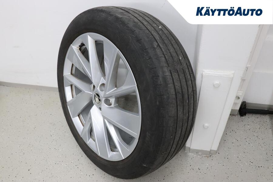 Skoda Enyaq vaihtoauto