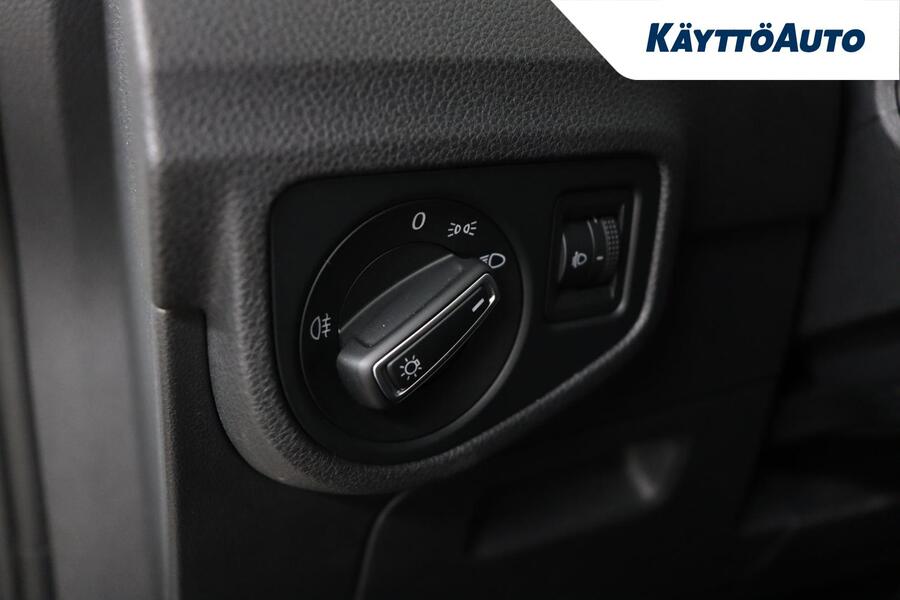 Volkswagen Golf Sportsvan vaihtoauto