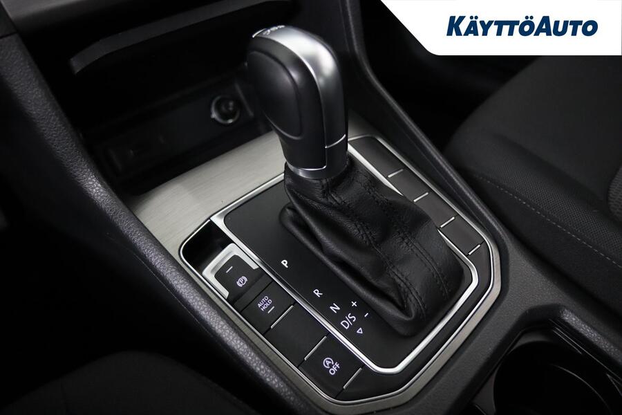 Volkswagen Golf Sportsvan vaihtoauto