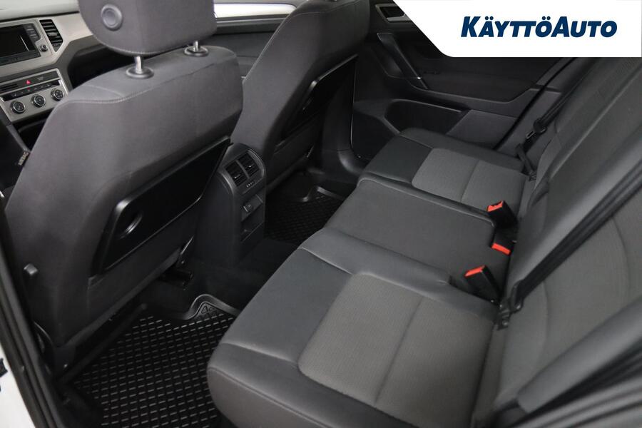 Volkswagen Golf Sportsvan vaihtoauto