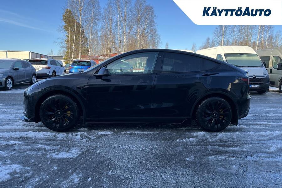 Tesla Model Y vaihtoauto