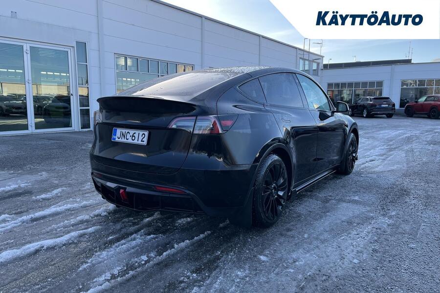 Tesla Model Y vaihtoauto