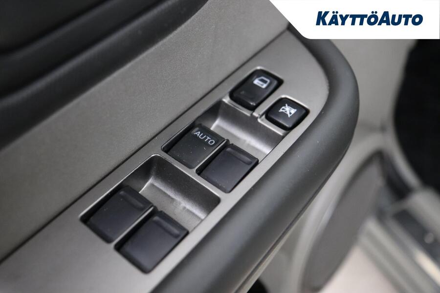 Nissan X-Trail vaihtoauto