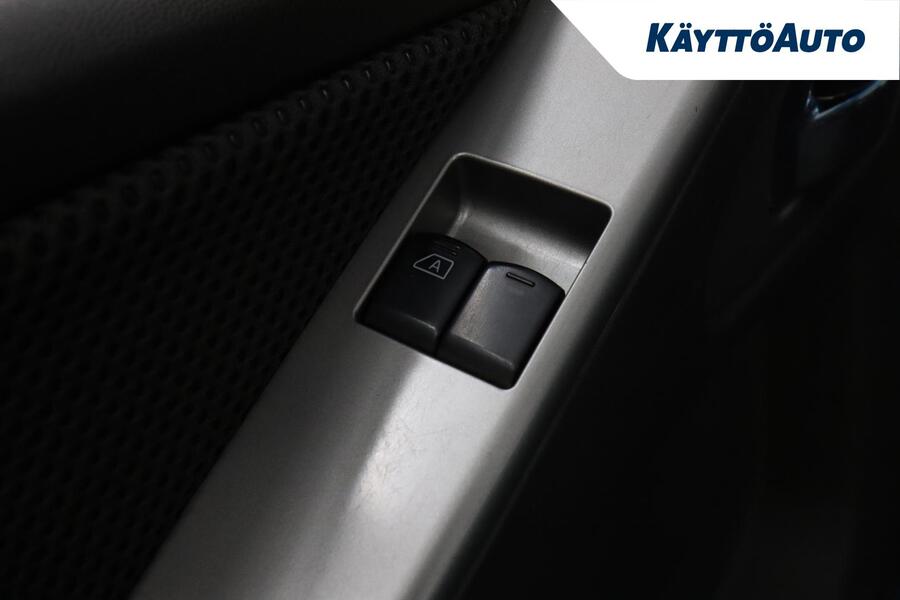 Nissan Navara vaihtoauto