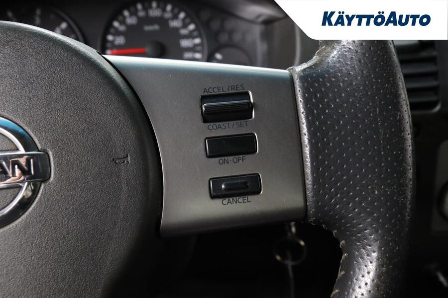 Nissan Navara vaihtoauto