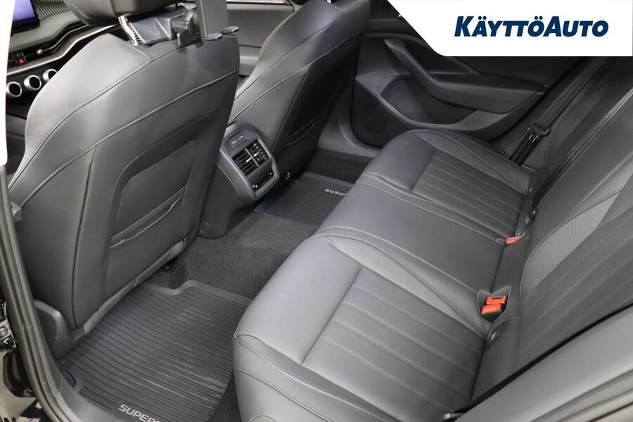 Skoda Superb vaihtoauto