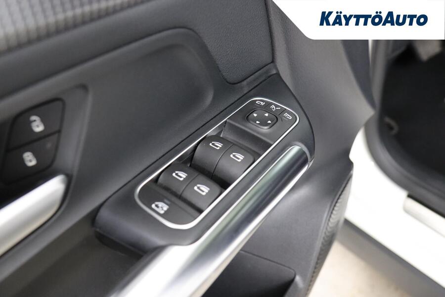 Mercedes-Benz EQA vaihtoauto