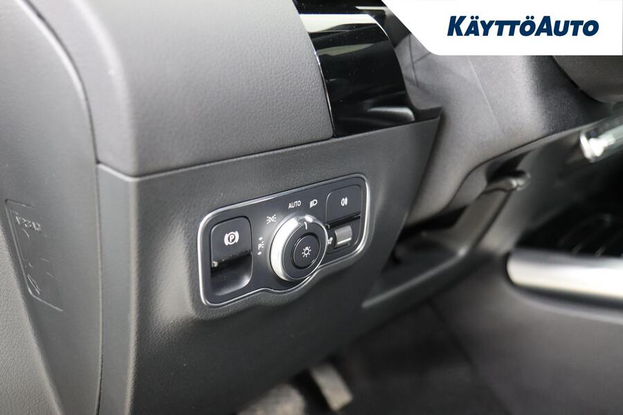 Mercedes-Benz EQA vaihtoauto