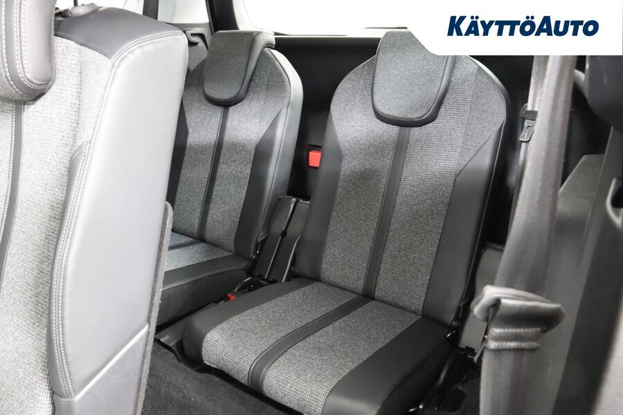 Peugeot 5008 vaihtoauto