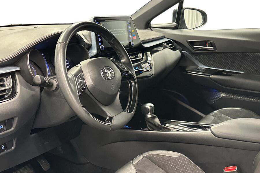 Toyota C-HR vaihtoauto