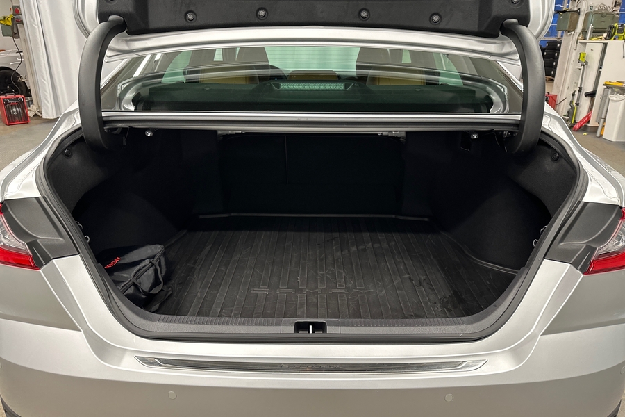 Toyota Camry vaihtoauto