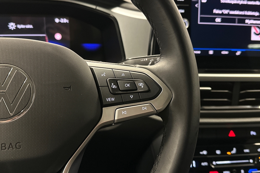 Volkswagen T-Roc vaihtoauto