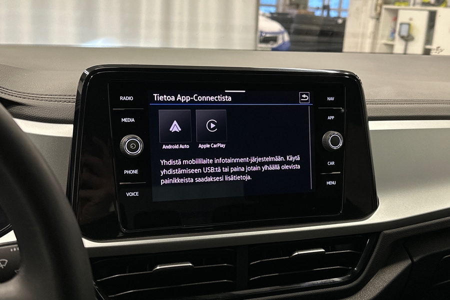 Volkswagen T-Roc vaihtoauto