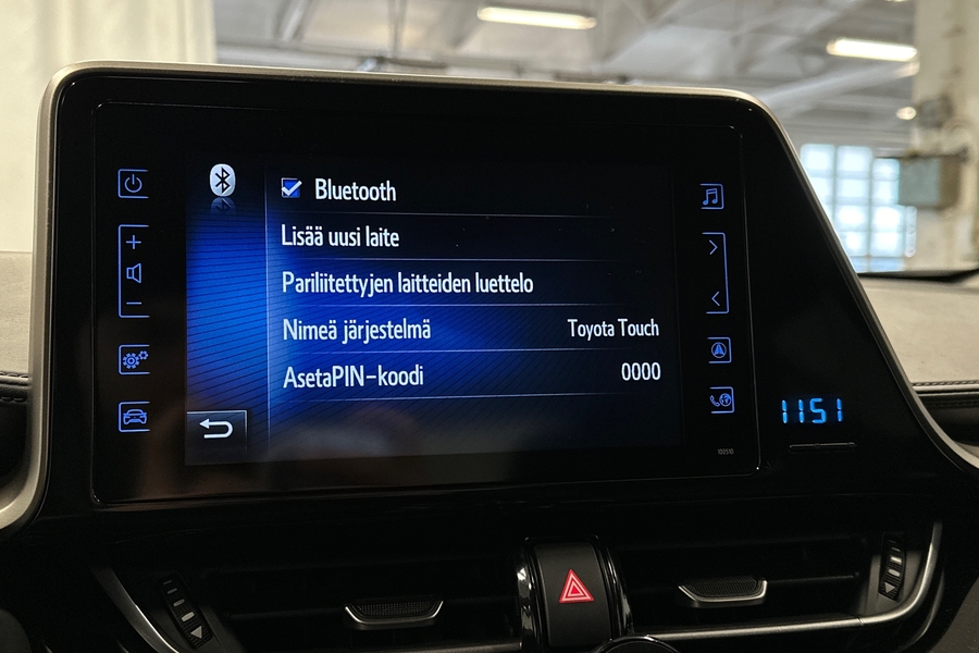 Toyota C-HR vaihtoauto