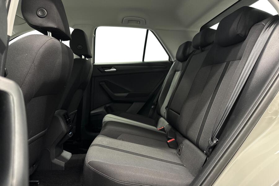 Volkswagen T-Roc vaihtoauto