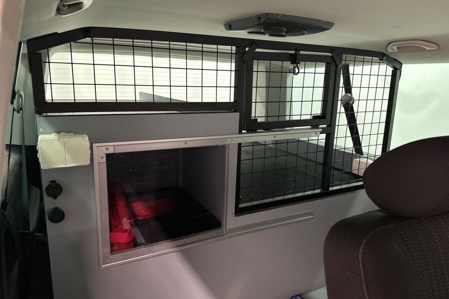 Volkswagen Caravelle vaihtoauto