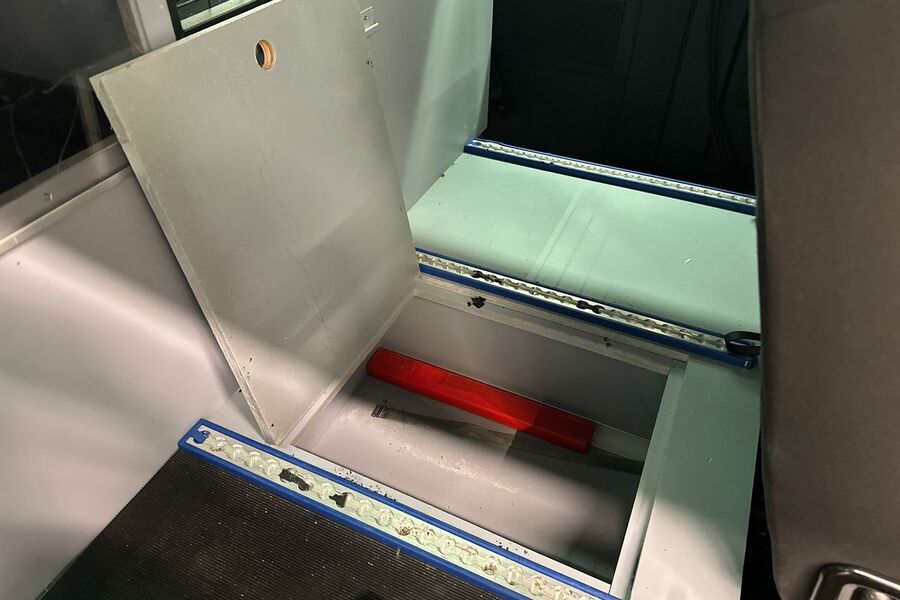 Volkswagen Caravelle vaihtoauto