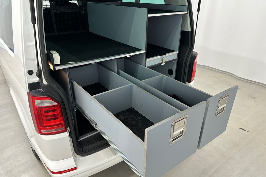 Volkswagen Caravelle vaihtoauto