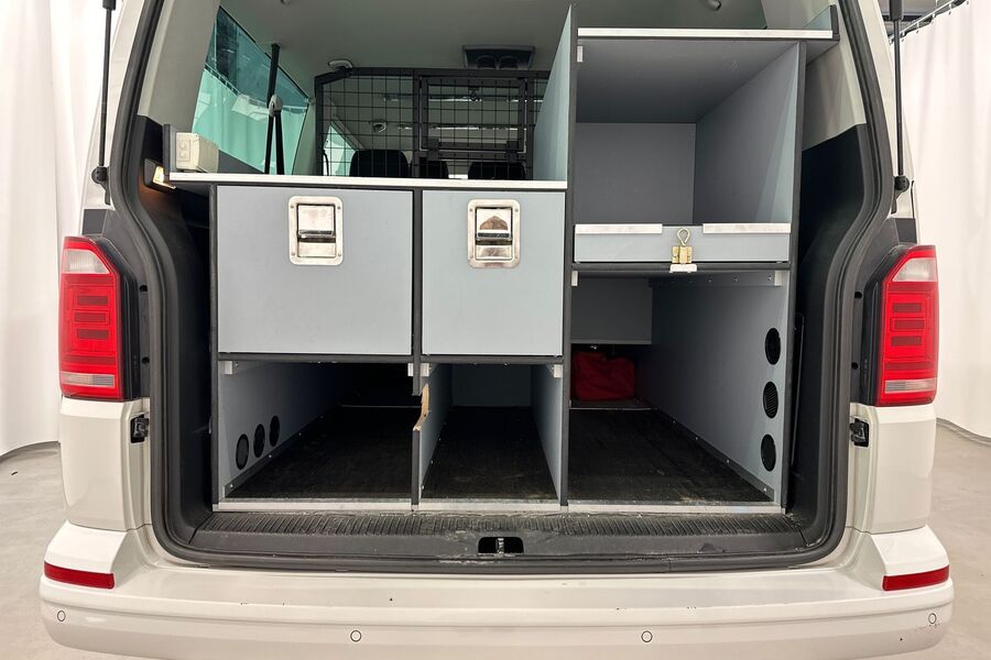 Volkswagen Caravelle vaihtoauto