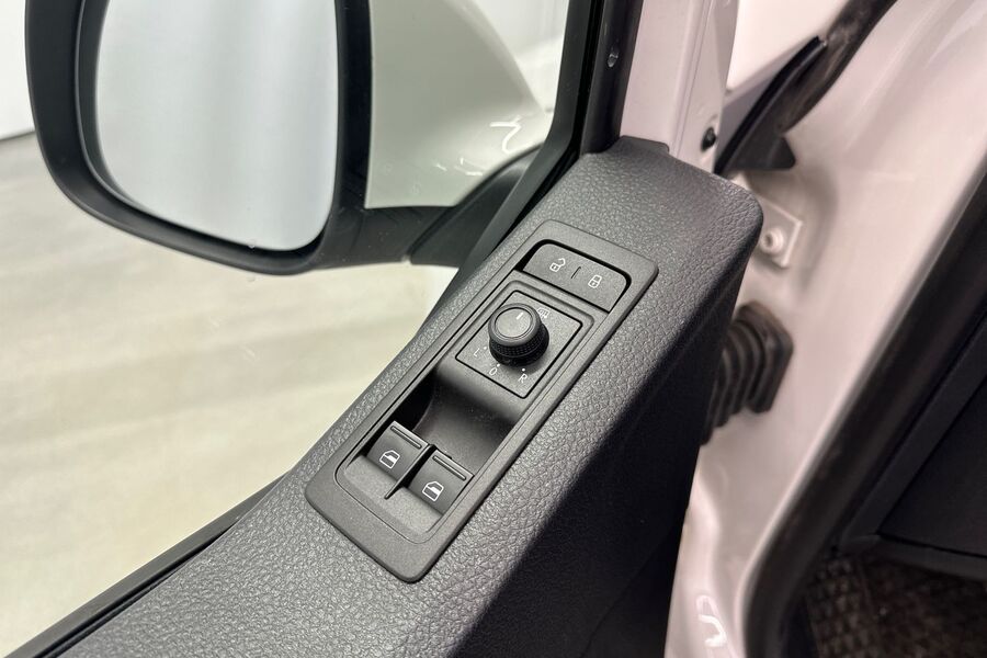 Volkswagen Caravelle vaihtoauto