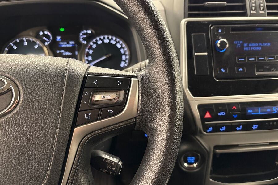 Toyota Land Cruiser vaihtoauto