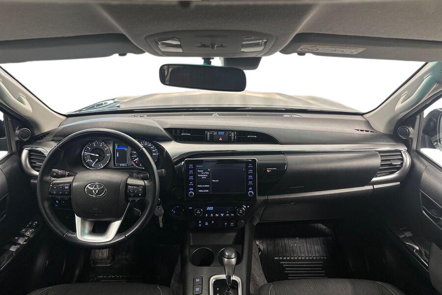 Toyota Hilux vaihtoauto