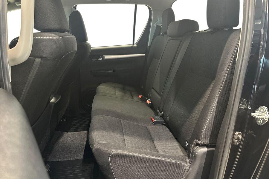 Toyota Hilux vaihtoauto